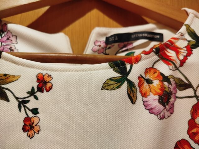 Vestido corto estampado flores