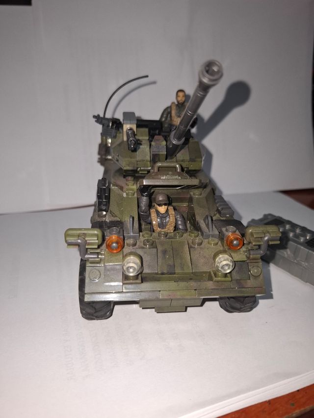 TANQUE MEGABLOKS CALL OF DUTY