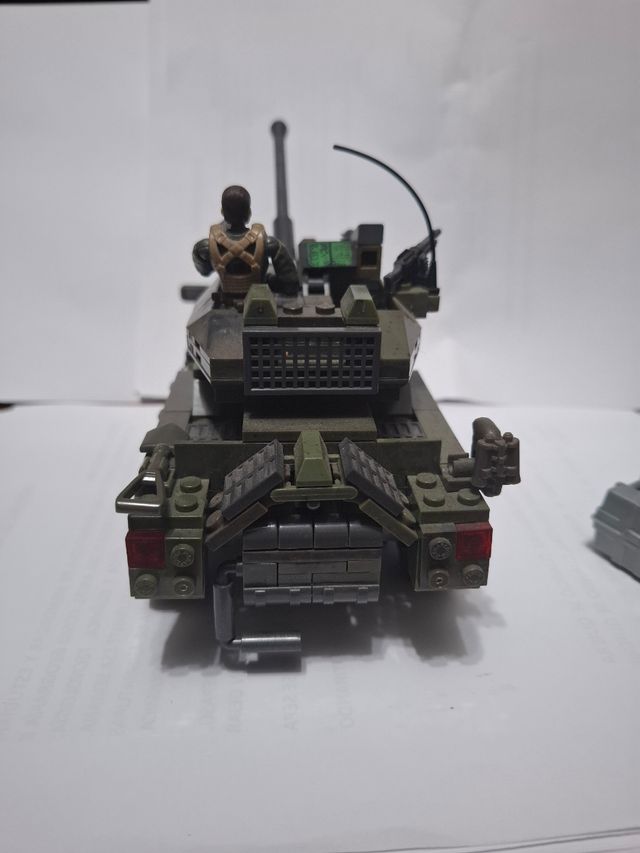 TANQUE MEGABLOKS CALL OF DUTY