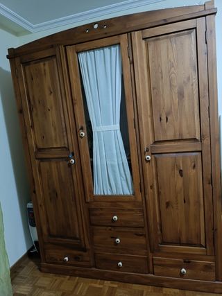 JUEGO DE HABITACIÓN COMPLETO DE MADERA MACIZA