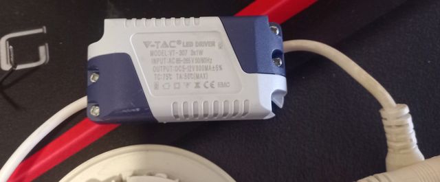 FOCOS LED EMPOTRABLES