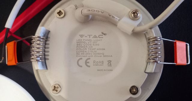 FOCOS LED EMPOTRABLES