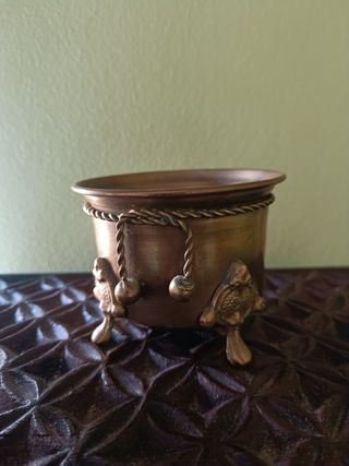 Objecto decorativo antigo em bronze