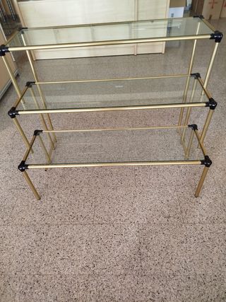 EXPOSITOR/ ESTANTERÍA EN FORMA ESCALERA