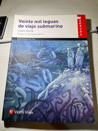 VEINTE MIL LEGUAS DE VIAJE SUBMARINO (CUCAA)