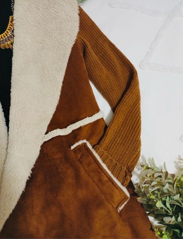 Casaco camurça e lã