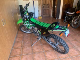 Se vende o cambia por un coche