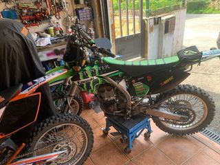 Se vende o cambia por un coche