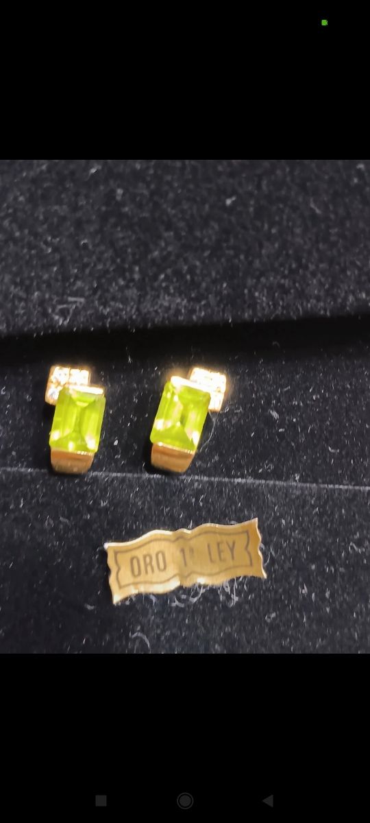 Pendientes de oro 18 k,pesan 3,36gr.