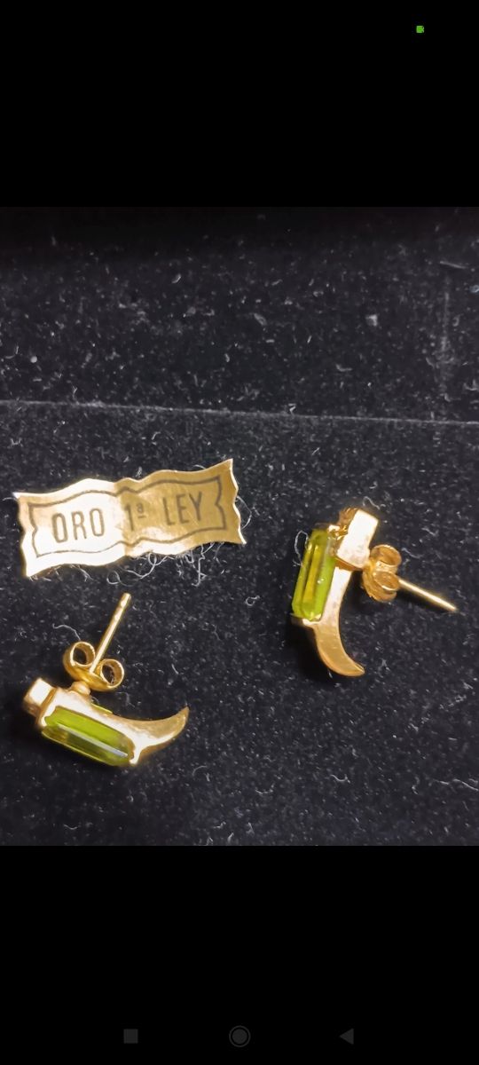 Pendientes de oro 18 k,pesan 3,36gr.