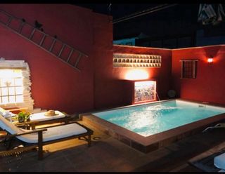 PISCINAS DE POLIESTER