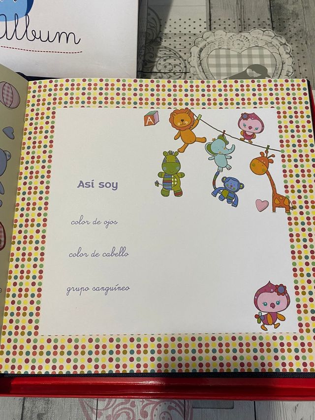 Álbum bebé Tuc tuc