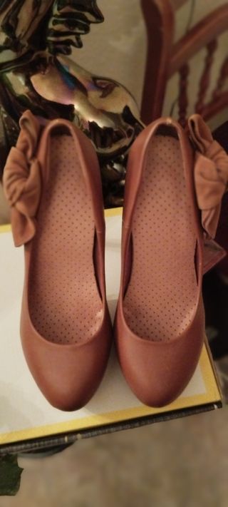 Zapatos de tacón Camel 