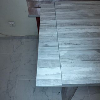 Comedor completo gris y balnco