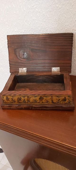 Caja antigua