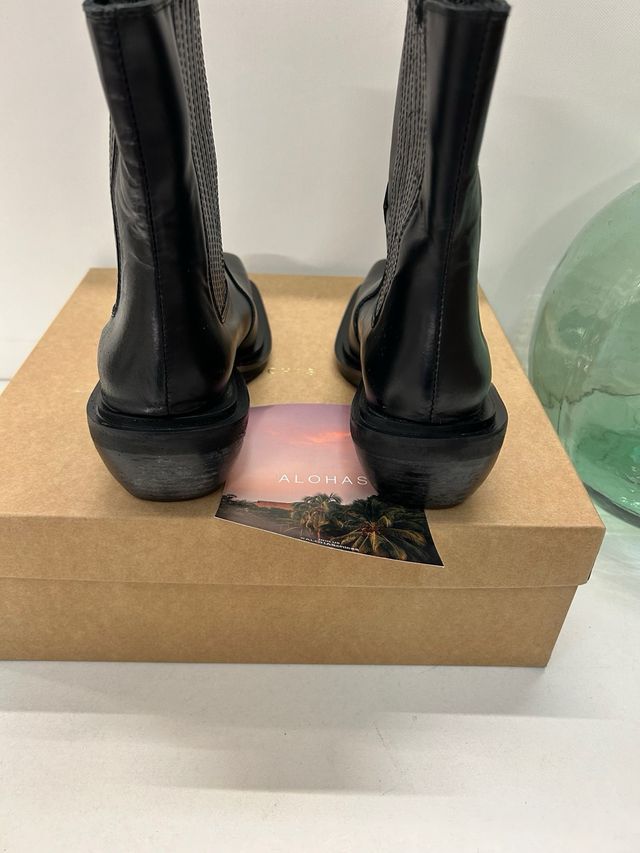 STIVALI ALOHAS TAGLIA 37