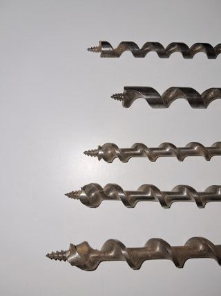 BERBIQUI negro Antiguo y 5 brocas