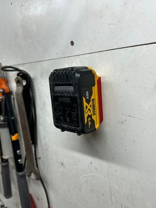 Soportes batería Dewalt 