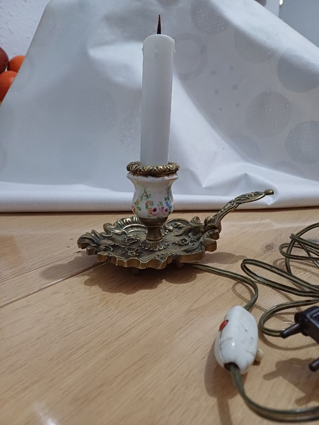 Lampada da comodino antica