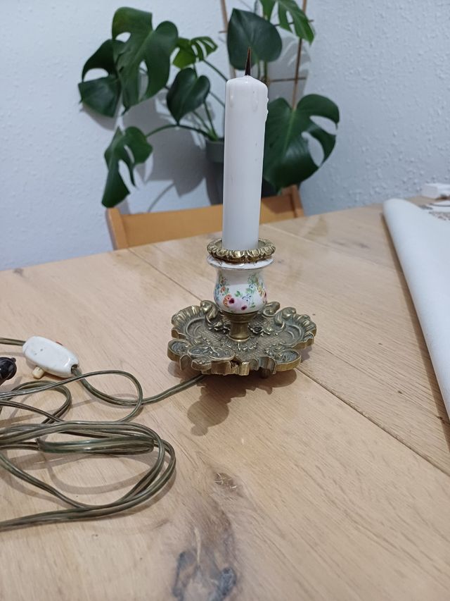 Lampada da comodino antica