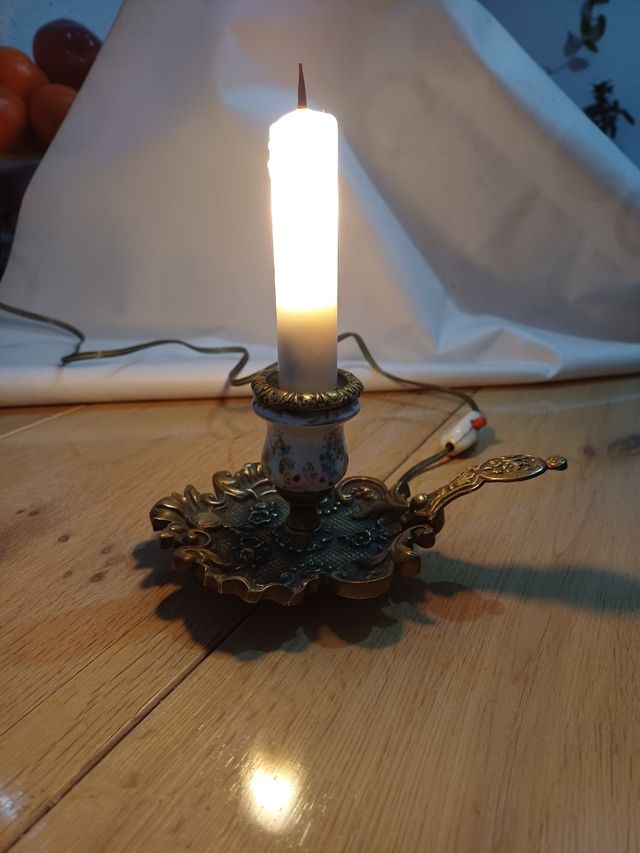 Lampada da comodino antica