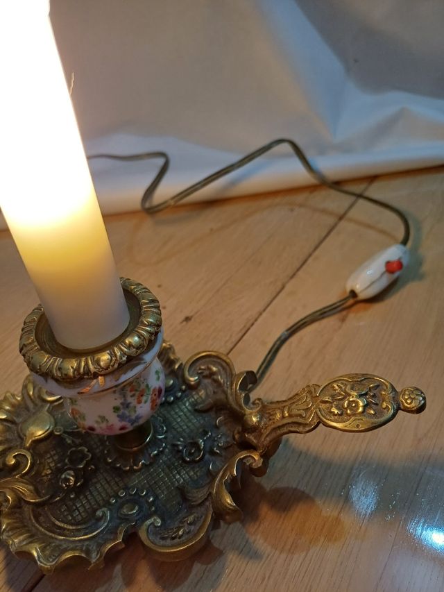 Lampada da comodino antica