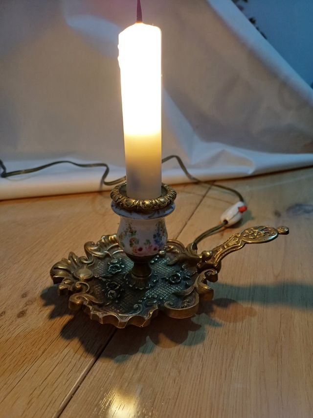 Lampada da comodino antica