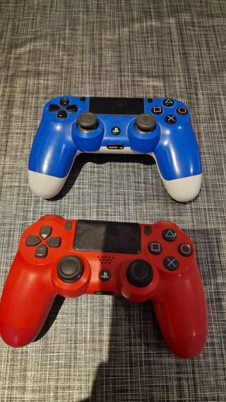 Sony PS4 da 512 GB con 2 controller