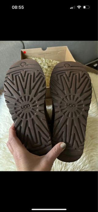 Ugg marrone