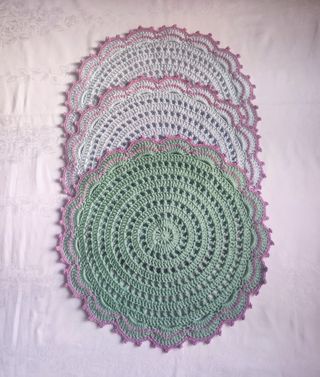 Set tovagliette sottopiatto uncinetto