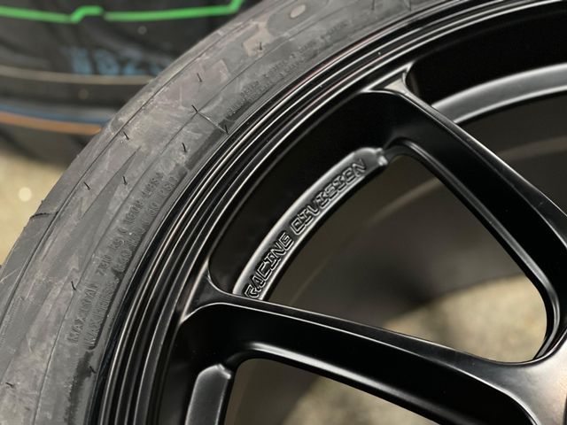 Llantas VR5 + Neumaticos Toyo R888R Para Yaris GR