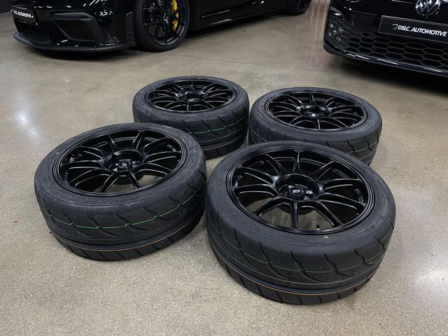 Llantas VR5 + Neumaticos Toyo R888R Para Yaris GR