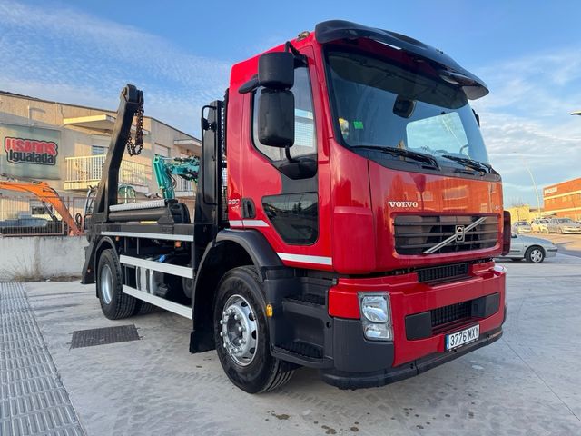 Camion portacontenedores cadenas VOLVO FE280