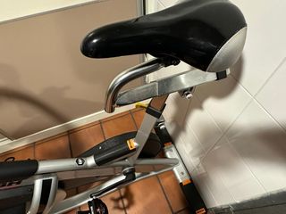 Bicicleta estática BH fines Duke mag