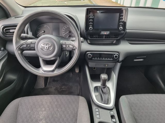 TOYOTA YARIS 120H BUSINESS PLUS