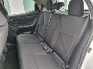 TOYOTA YARIS 120H BUSINESS PLUS