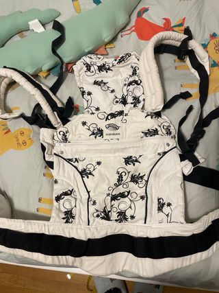 Mochila de porteo manduca