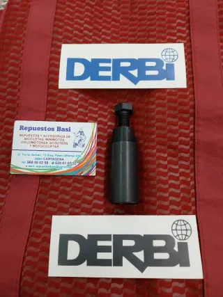 EXTRACTOR EMBRAGUE DERBI VARIANT