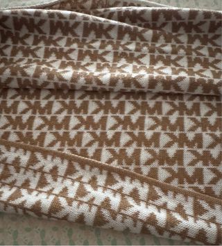 BUFANDA Y GUANTES MICHAEL KORS