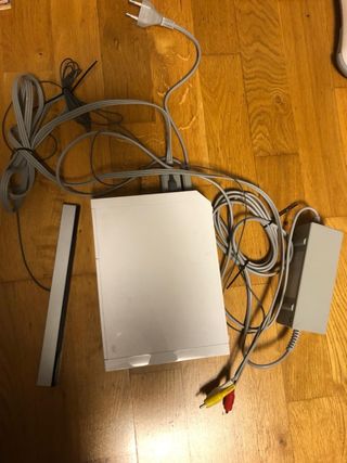 Wii con 7 juegos 1 mando y más cosas