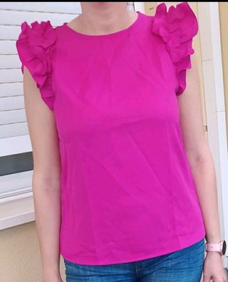 Blusa suelta volantes rosa fucsia 