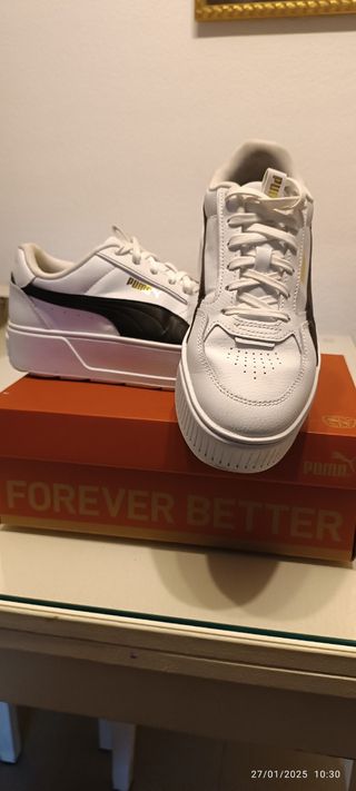 Zapatillas  mujer. Karme Rebelle 