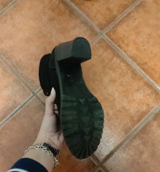 Botines negros de tacón 