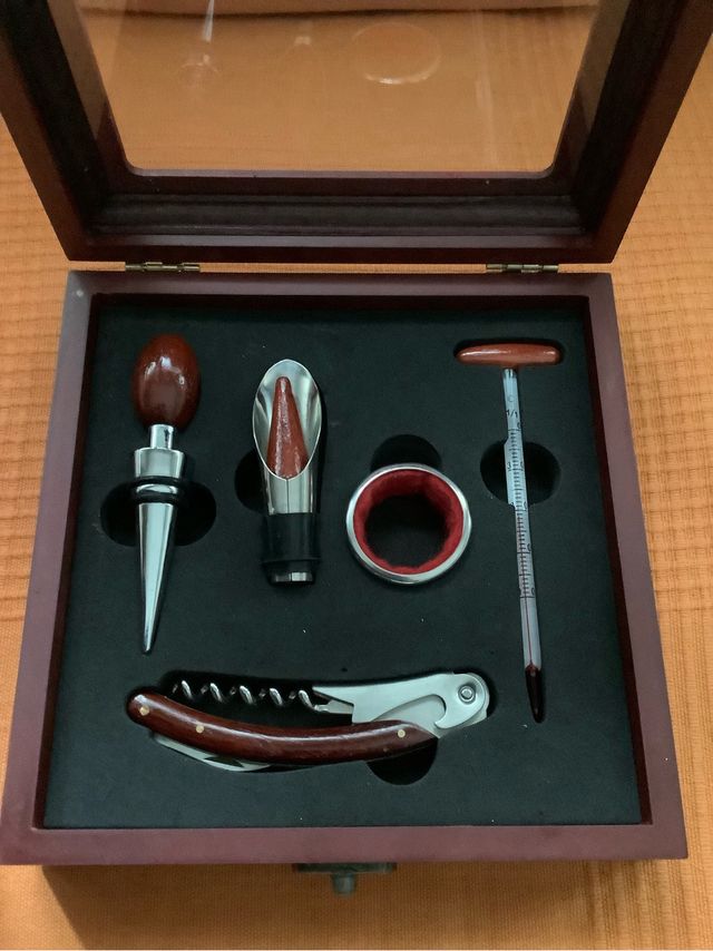 Set apribottiglie per vino