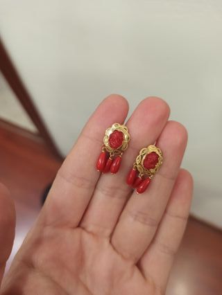 Corales Oro Camafeo Rojos