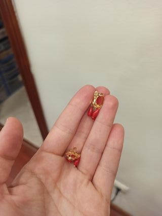 Corales Oro Camafeo Rojos