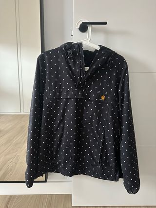 Cazadora Carhartt tipo canguro