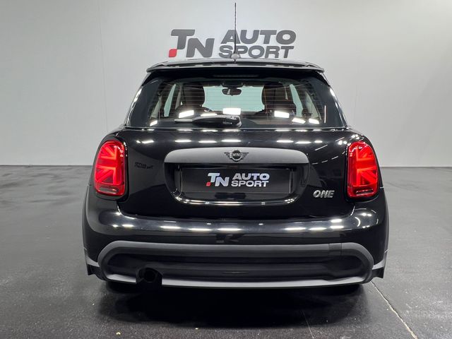 MINI ONE 2021