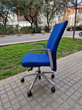 Silla de oficina Actiu 
