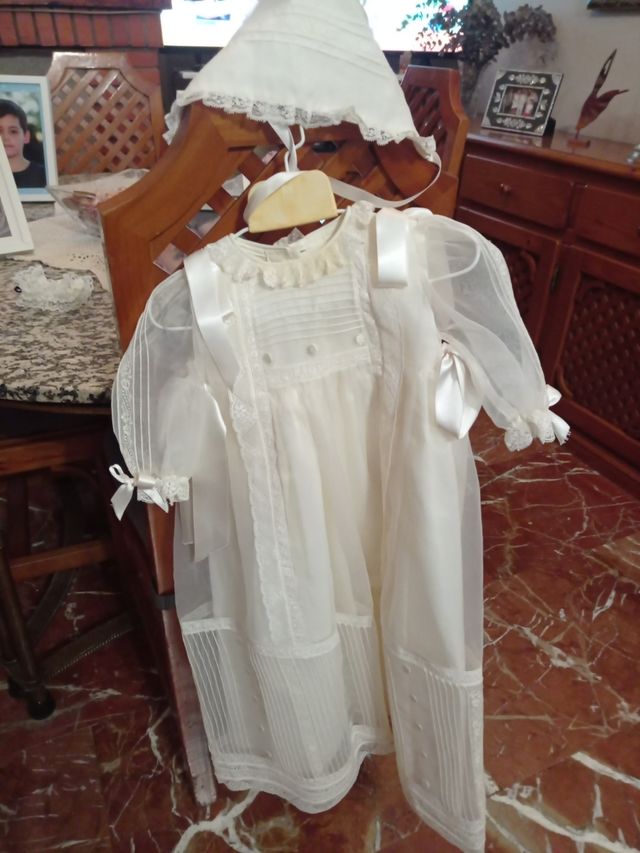 Traje de bautizo